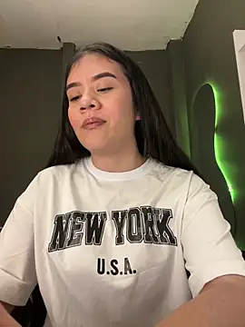 alhaana_'s cam snapshot