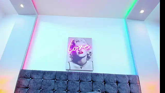 isabella_horney_'s cam snapshot