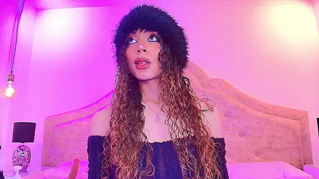 Zahara1's cam snapshot