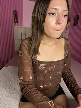 PrettyAmber's cam snapshot