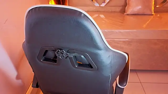 ainara_tp's cam snapshot