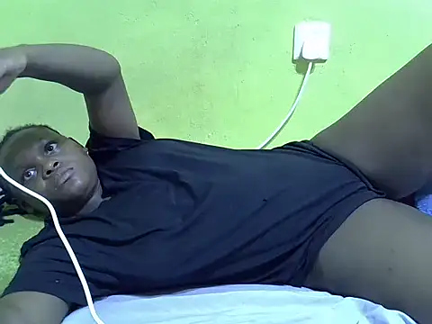 queendebbie's cam snapshot