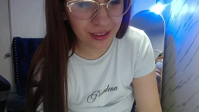 Megan_Hot_v's cam snapshot