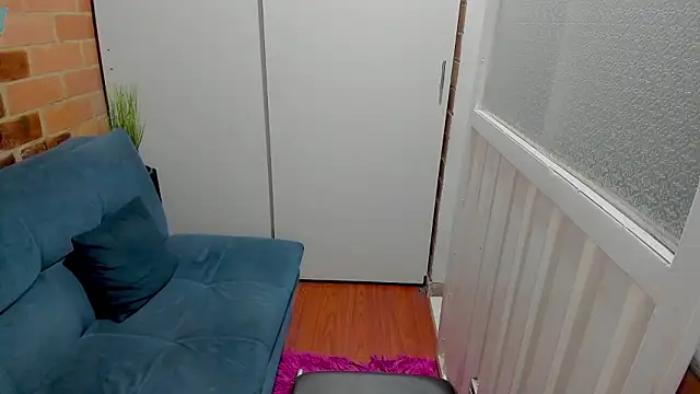 Penelope47's cam snapshot