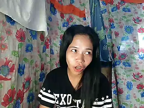 PinaySkinnyGirl live sex cam