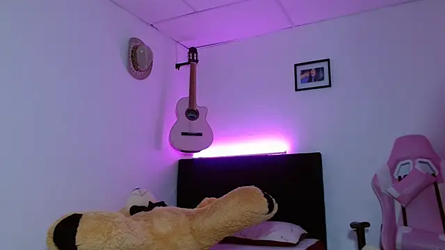 Miss_cand7's cam snapshot