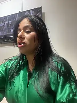 Miah_gomez_'s cam snapshot