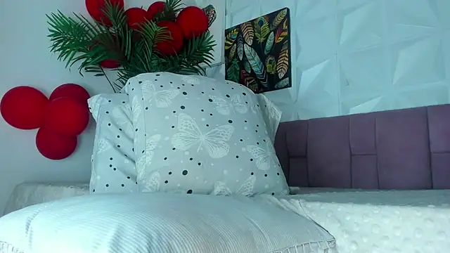 Hellen_Sky's cam snapshot