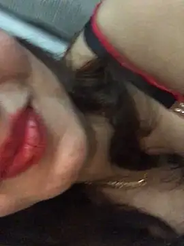 Julia_sexygirl_'s cam snapshot