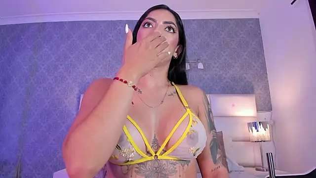 Celeste_Amber's cam snapshot