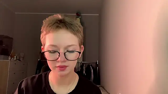 makeyousense's cam snapshot