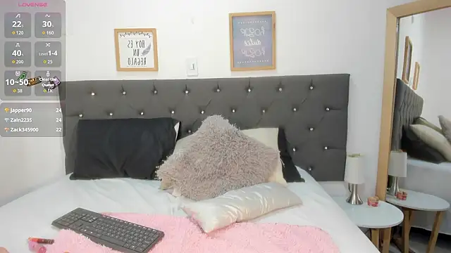 Eva_Forbs10's cam snapshot