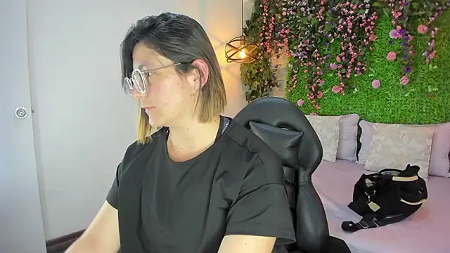 SarahDeyvis's cam snapshot