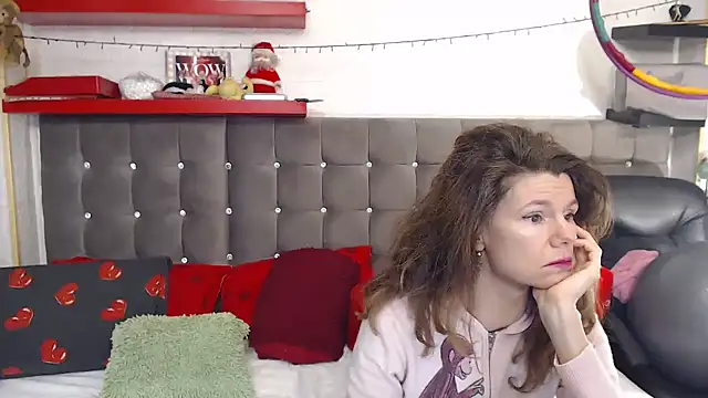 kellyterapy's cam snapshot