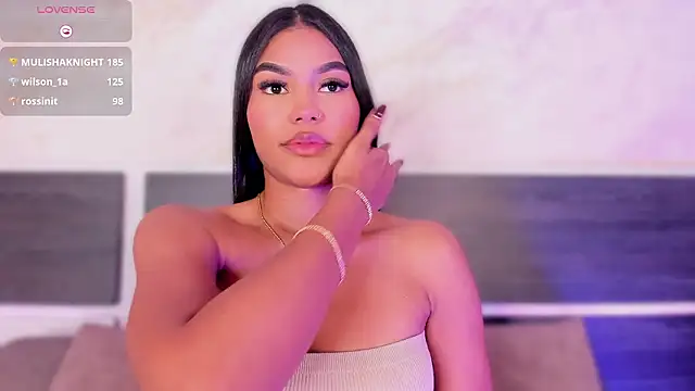 chloe_sullivannn's cam snapshot