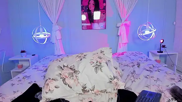 Kat_VonDe's cam snapshot