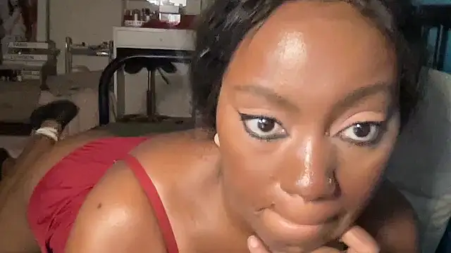 Veemoney's cam snapshot