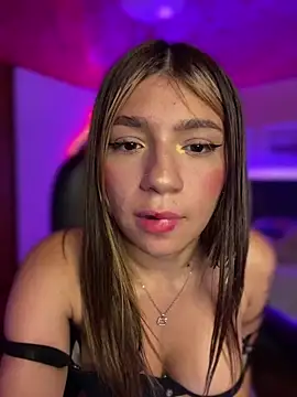 Isabella18_pink's cam snapshot