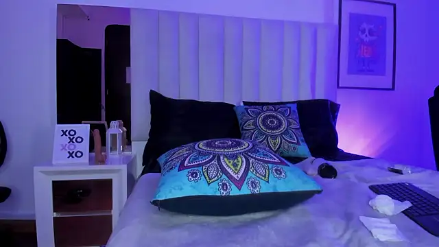 Mara_Wolf01's cam snapshot