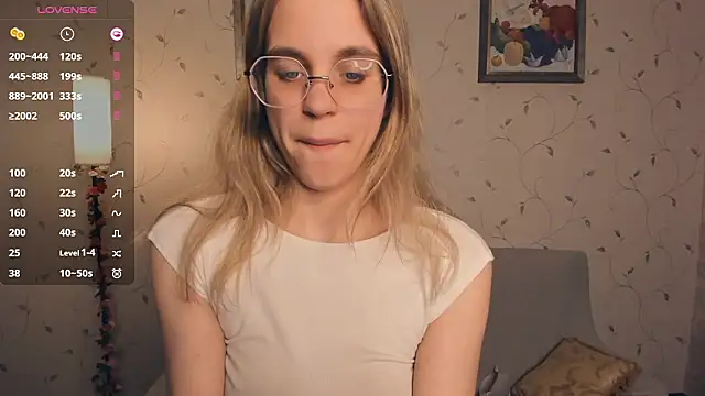 JoanBaggott live sex cam