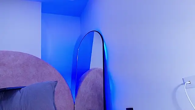 lilylovely_'s cam snapshot