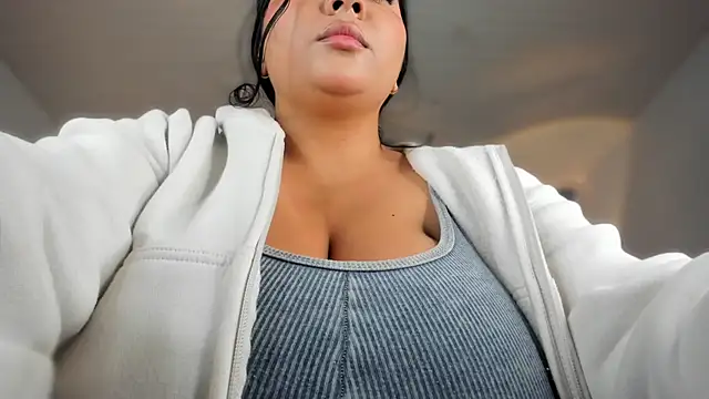 BellaBoobs_'s cam snapshot