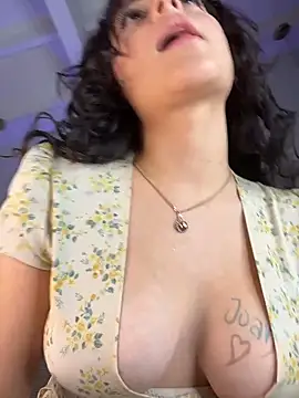 TeaseDollXXX's cam snapshot