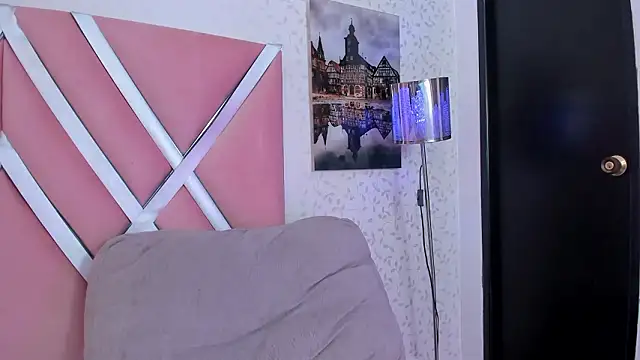 Helenn_monroy1's cam snapshot