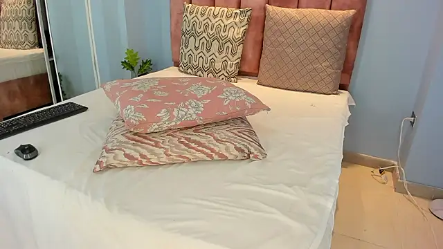 lou_rosse_'s cam snapshot