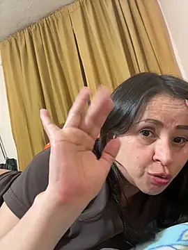 latinfemale live sex cam