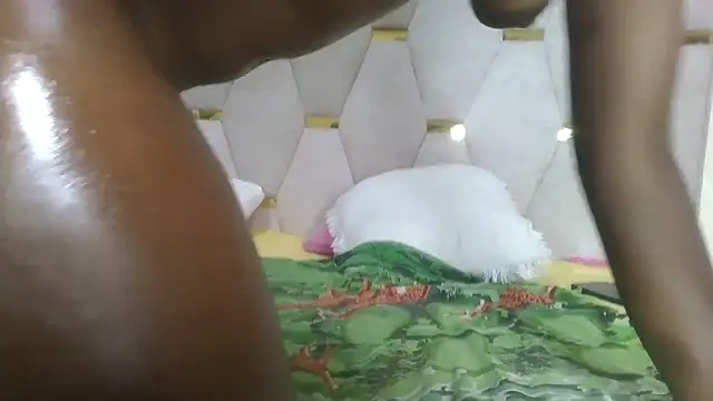 Fine_assie's cam snapshot