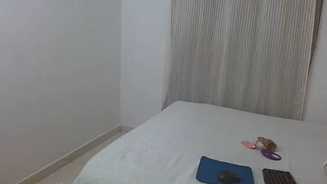 lolascarlett's cam snapshot