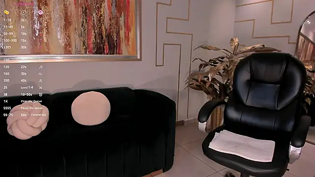 LizzHamilton__'s cam snapshot