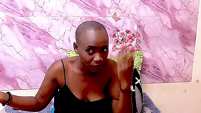 EbonyOlive69's cam snapshot