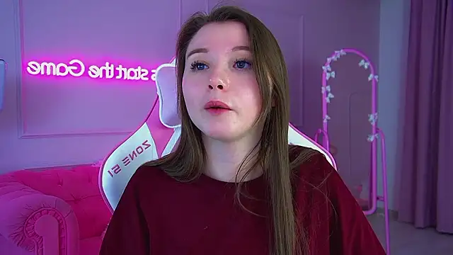 KeiraAsti's cam snapshot