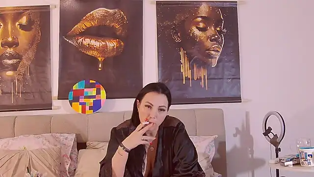 ReiyaRey's cam snapshot