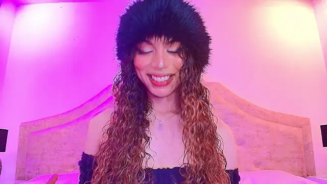 Zahara1's cam snapshot