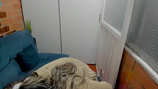 Penelope47's cam snapshot