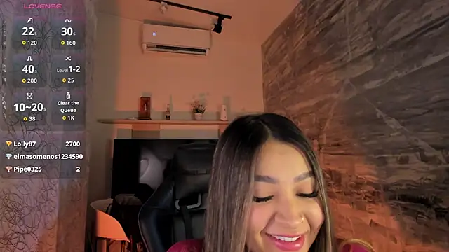 LunaBaker-1's cam snapshot