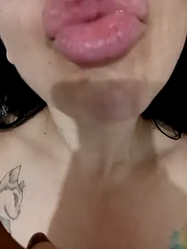 emilypoppy3's cam snapshot