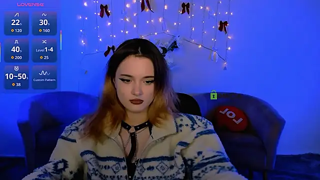 liana_kisses's cam snapshot