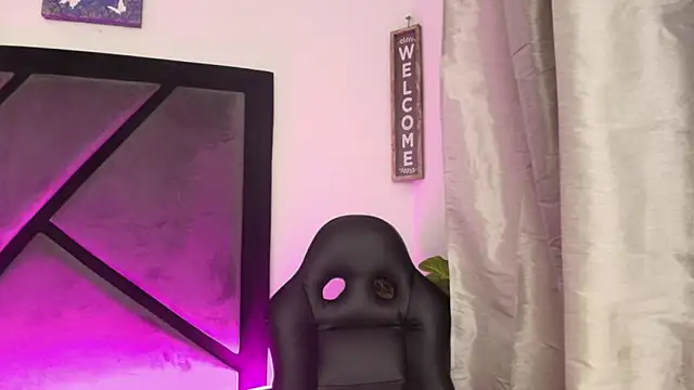 GabrielaDurann live sex cam