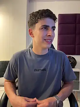 AdrianRinaldi's cam snapshot