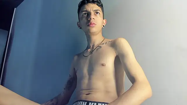 NickandAbby_'s cam snapshot