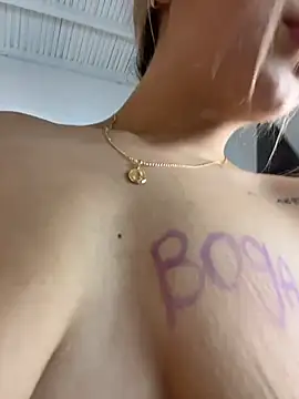 AngelBlushXXX's cam snapshot