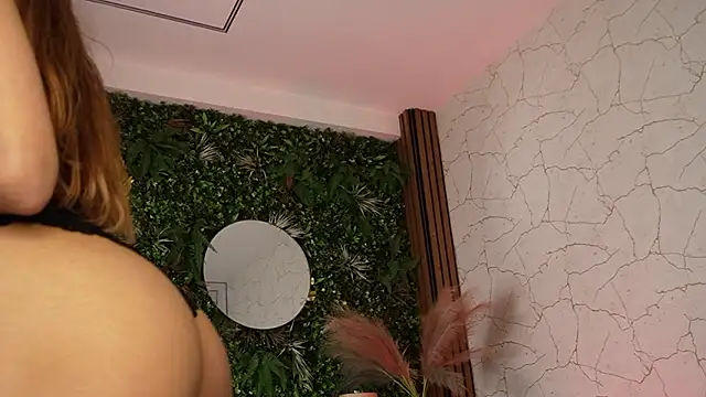 sisi_von_dee's cam snapshot