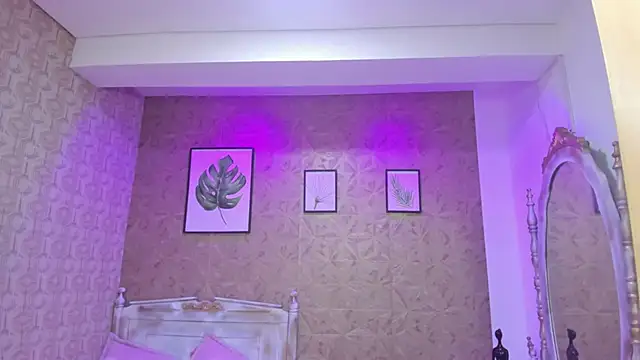 Sara_clk's cam snapshot