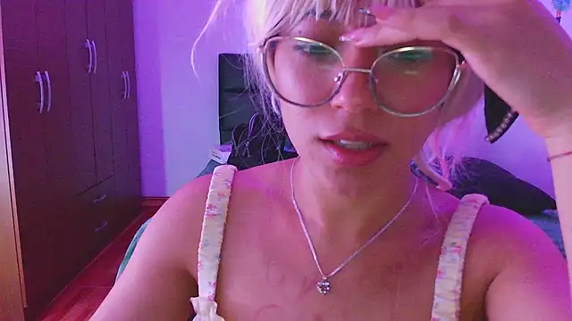 LissyM's cam snapshot