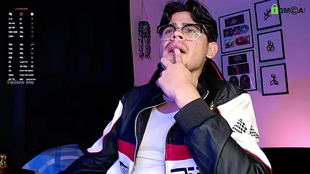 isaac_saenzs's cam snapshot