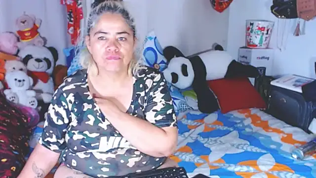 estrellita_fugaz16x's cam snapshot